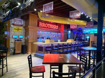 Brothers Bar & Grill Milwaukee, WI - Website Brothers MKE 2020 9
